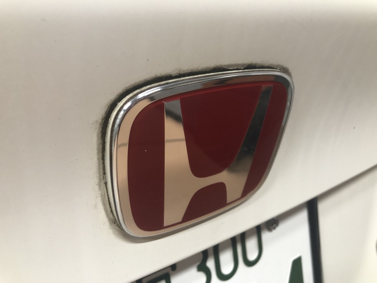 ご依頼作業 Honda Fd2 Civic Type R ガラスコーティング施工 状態確認 水垢除去編 ブログ 自動車メーカー車両開発者が営む極上車専門店 Torino Cars トリノカーズ