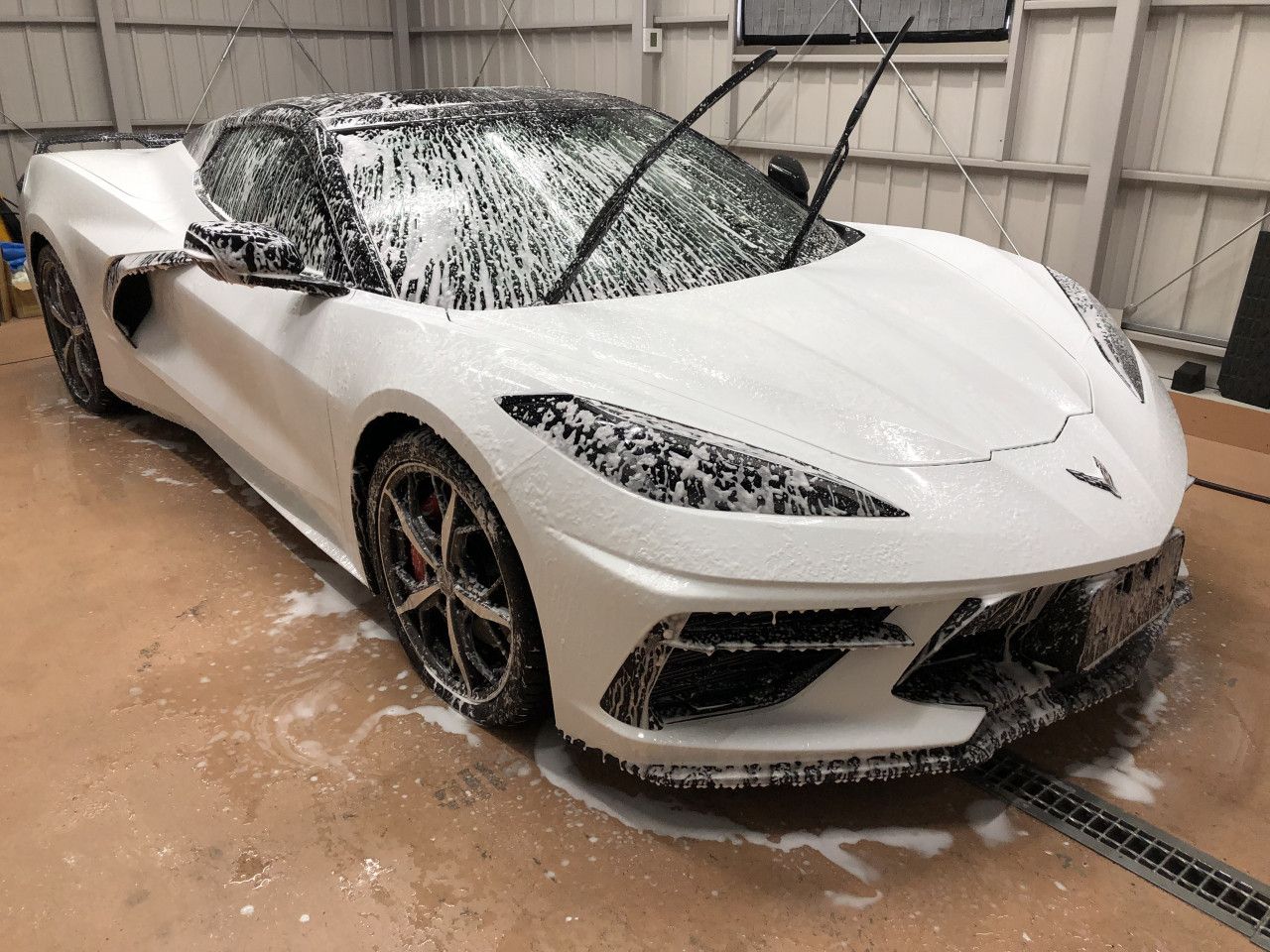ご依頼作業：シボレーコルベット（C8）ガラスコーティング施工