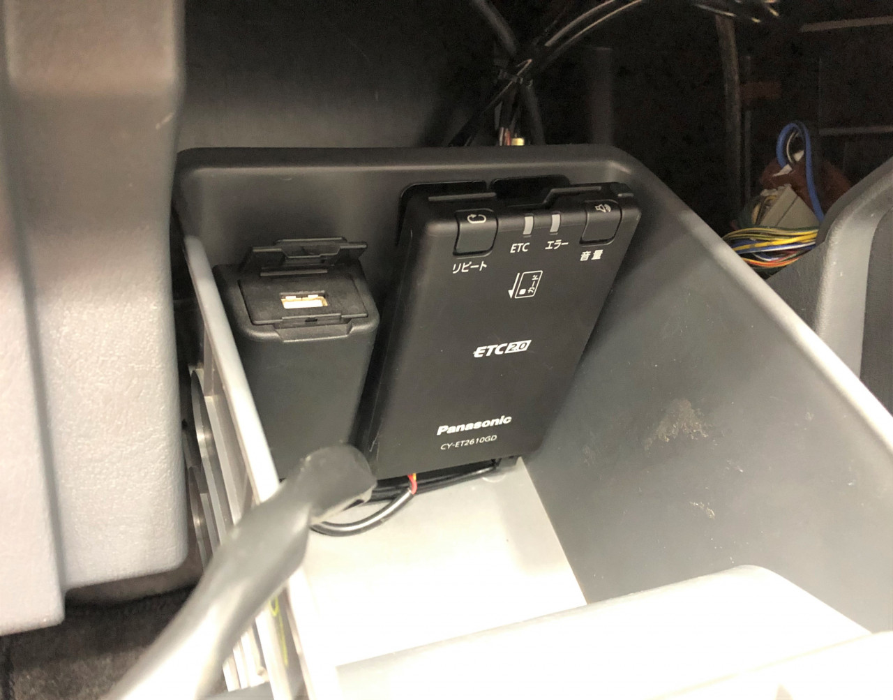 新品未使用】ホンダ ビート PP1 シートベルトアウタータング 右側 純正