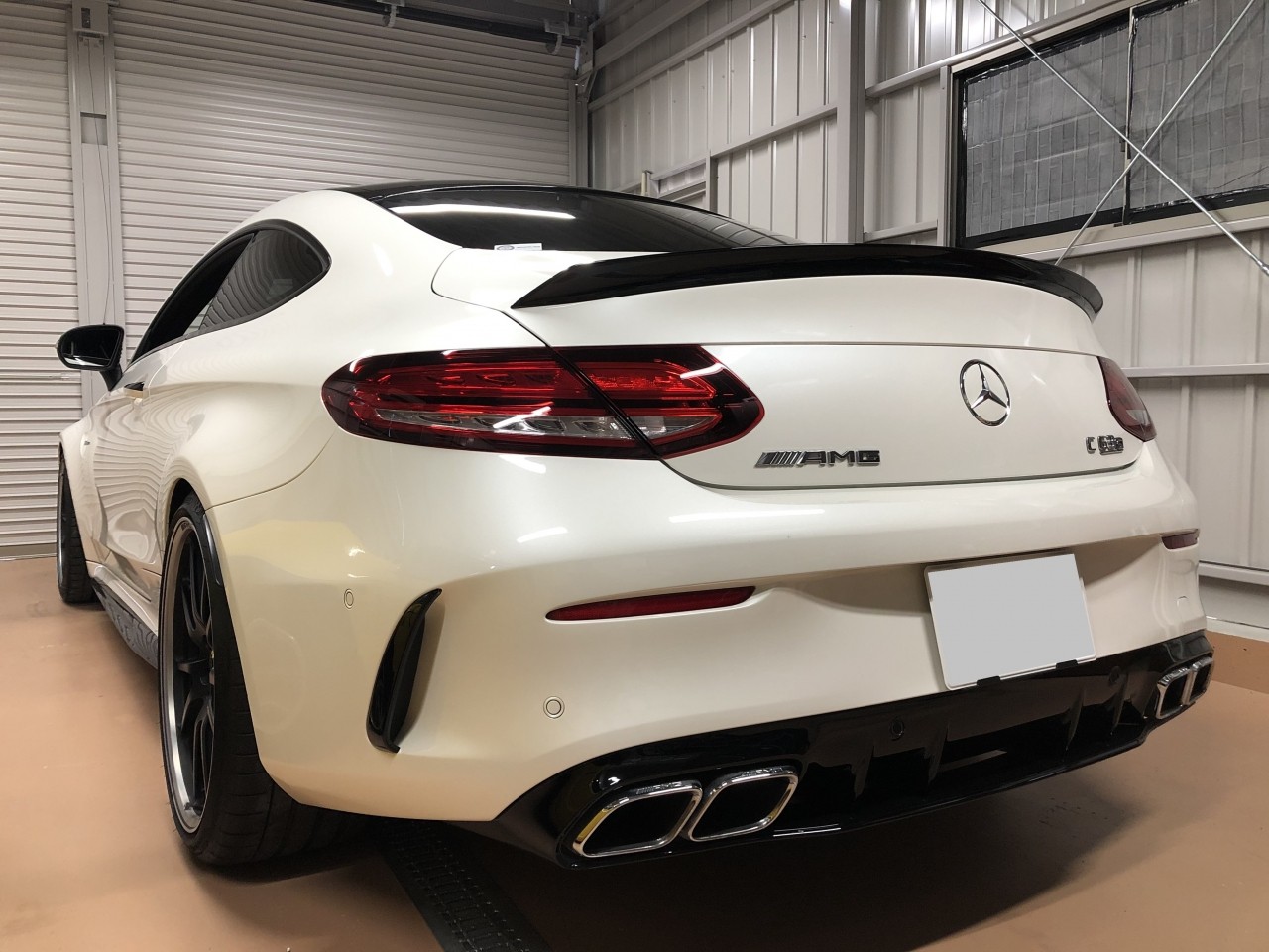 ご依頼作業 Mercedesbenz Amg C63s Coupe W5後期モデル 室内異音低減作業 その ブログ 自動車メーカー車両開発者が営む極上車専門店 Torino Cars トリノカーズ