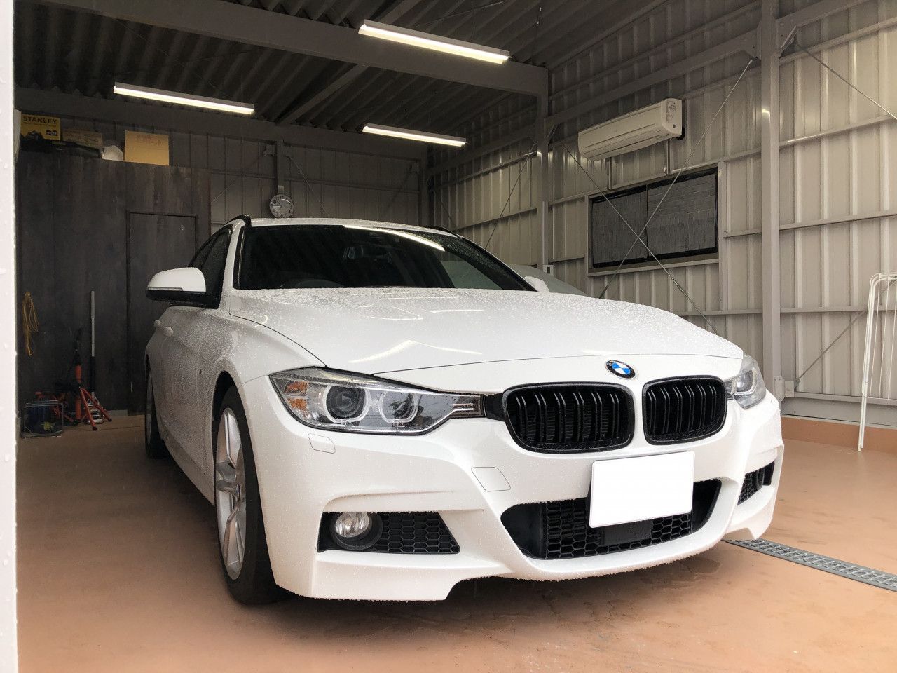 ご依頼作業 Bmw F31 3d M Sports バッテリー及びタイヤ交換 ブログ 自動車メーカー車両開発者が営む極上車専門店 Torino Cars トリノカーズ