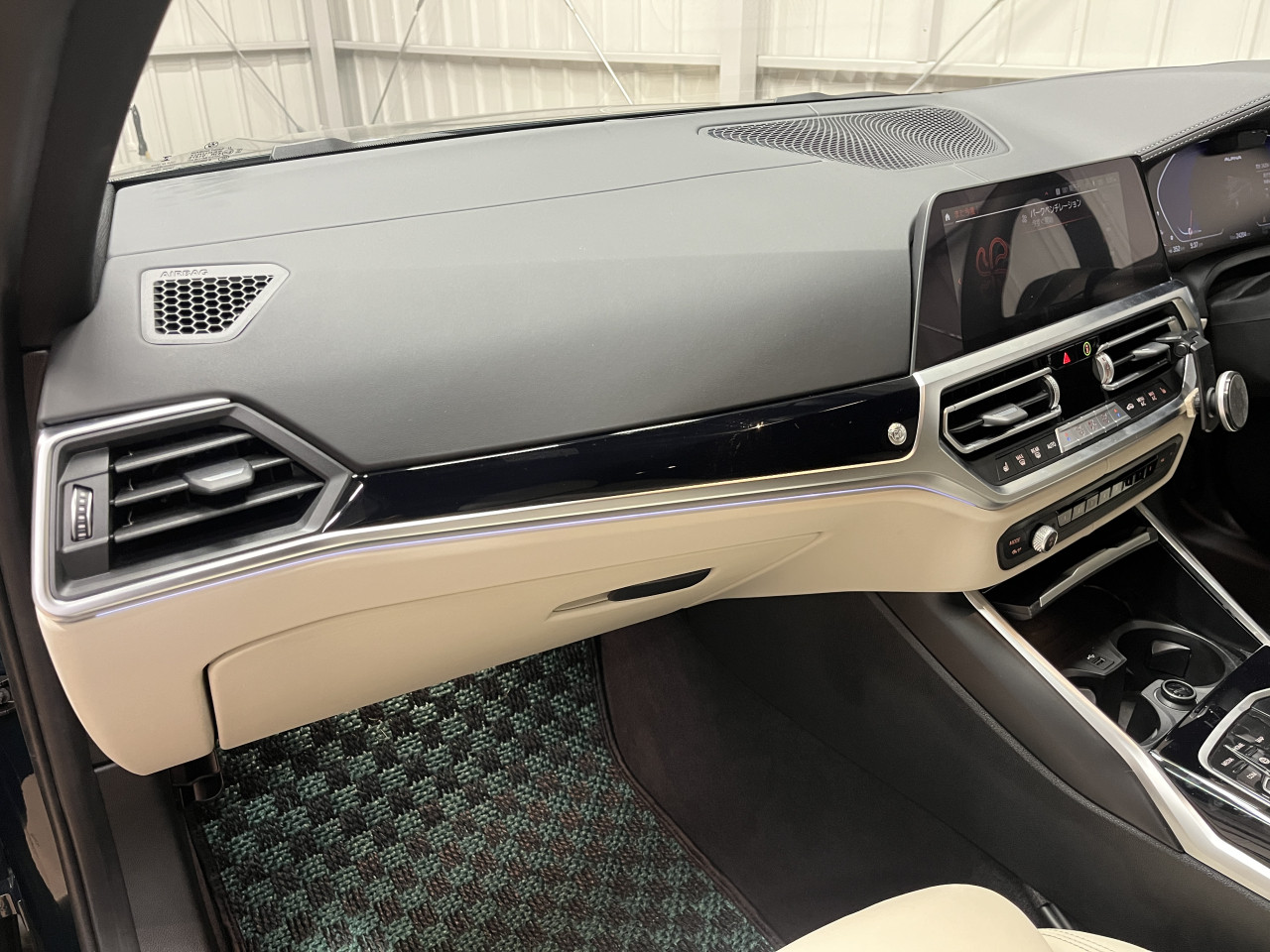 BMW ALPINA D3S ツーリング 室内異音低減作業 その④